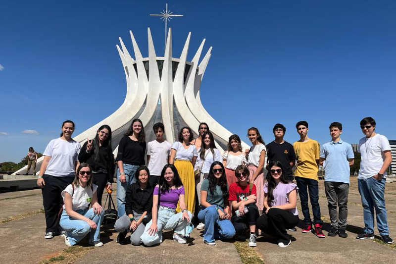 Alunos da 1ª série do Ensino Médio de 2022 em viagem a Brasília