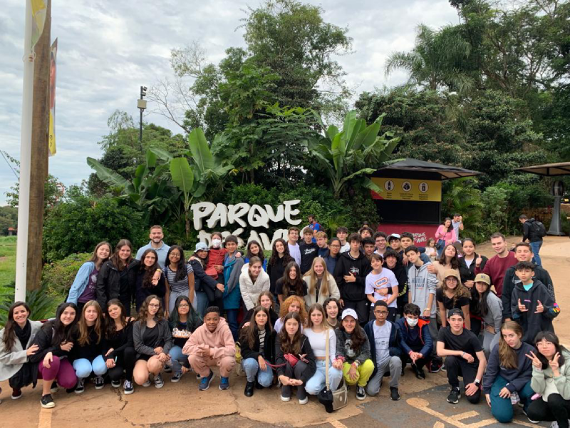 Alunos do 9º ano de 2022 fizeram viagem educacional a Foz do Iguaçu