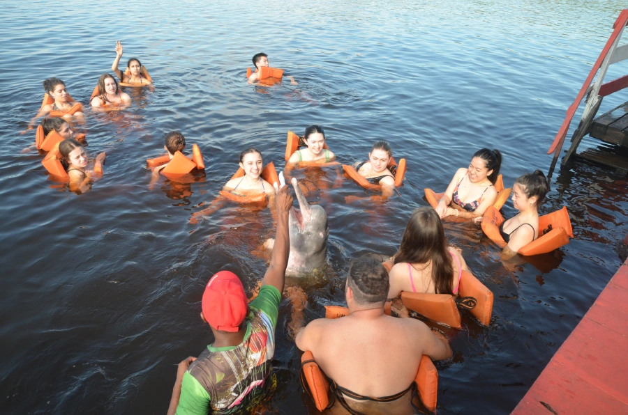 Conscientização ecológica: 3ª série viaja a Manaus