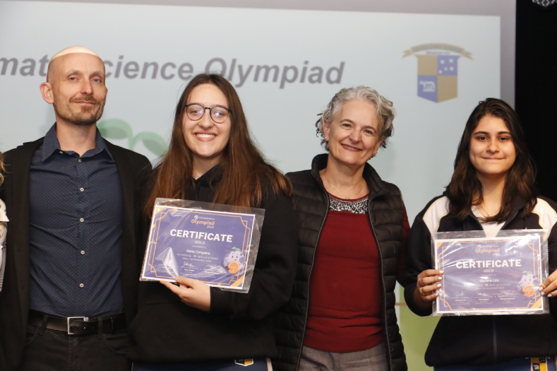 Dantianas Maria Minatel e Mariana Lira são premiadas na Climate Science Olympiad