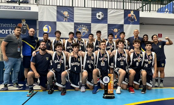 Dantianos do time sub-18 de basquete masculino são campeões da Copa Diggio.